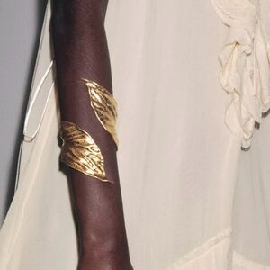 Zara TEXTURED LEAF ARM CUFF BRACELET